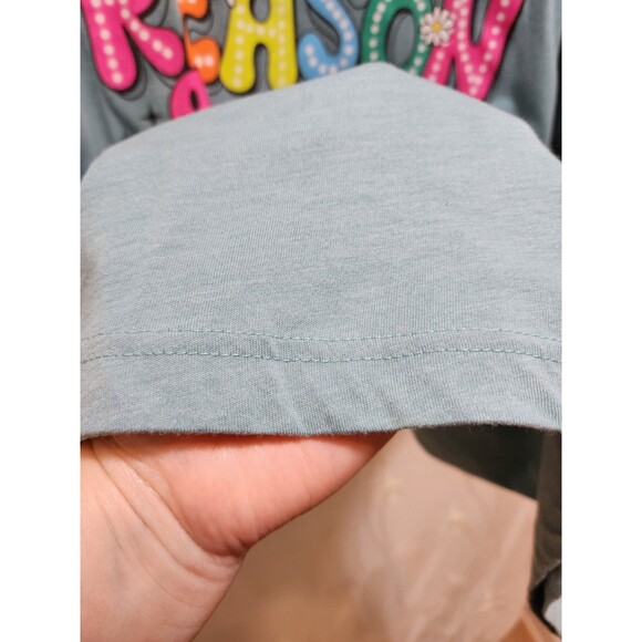 Love In Faith Womens Medium Green T-Shirt Floral Inspirational Quote Joy Love - Picture 4 of 13